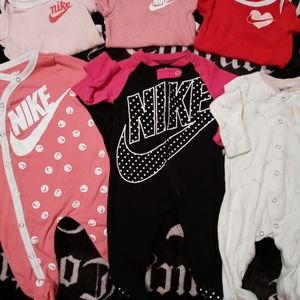 NIKE BABY FOOTIES AND ONESIES